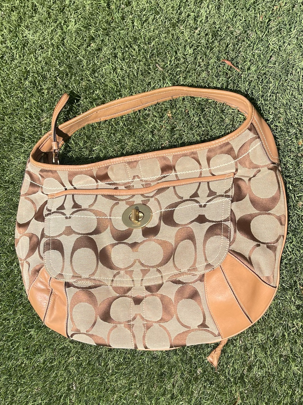 Vintage Coach Turnlock Ergo Shoulder Bag